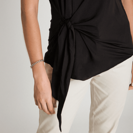 Polera Mix Fabric Con Lazo Negro LDP - Imagen 4