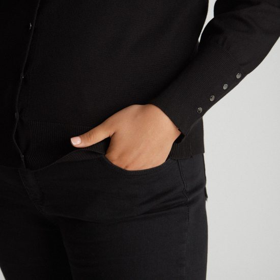 SWEATER CON BOTONES NEGRO LDP - Imagen 4