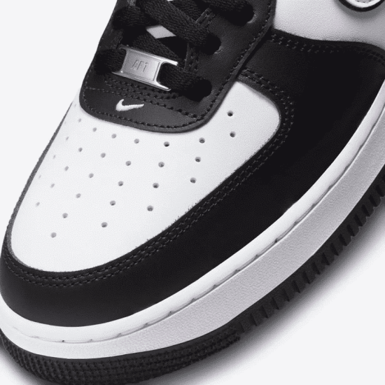 ZAPATILLAS AIR FORCE 1 LOW 07 SWOOSH PANDA NIKE - Imagen 7