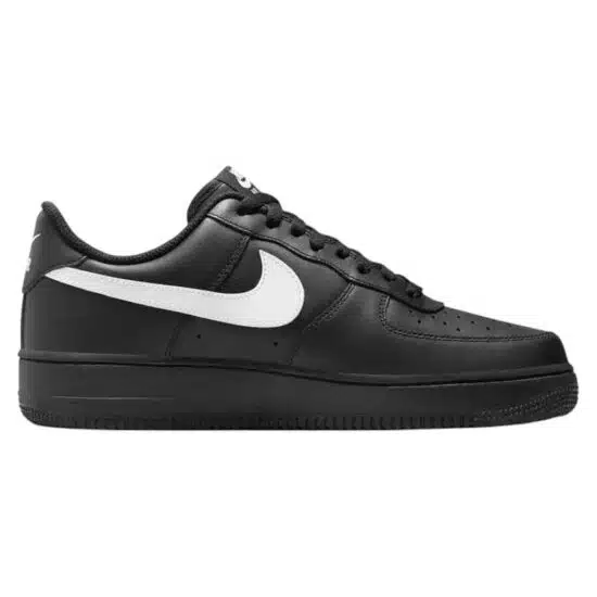 ZAPATILLAS HOMBRE AIR FORCE 1 '07 LOW NEGRO BLANCO NIKE