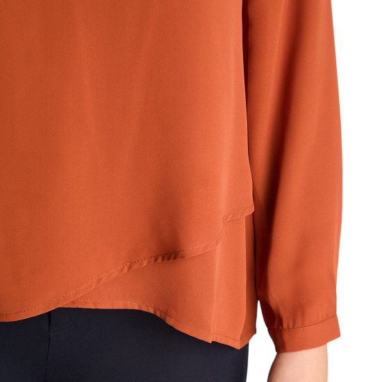 BLUSA M/L ESCOTE REDONDO CON CAPAS TERRACOTA LDP - Imagen 3