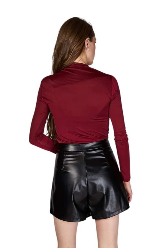 Polera Asimétrica Delfina Burdeo Atrevida - Imagen 2