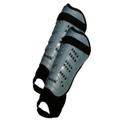 CANILLERA DE FUTBOL COBRA RUNICK TALLA M