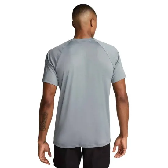 Polera Hombre Deportiva Essential Short Sleeve Hydroguard Nike - Imagen 2