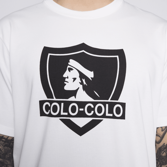 Polera Colo Colo Urbano Hombre Blanco Escudo Negro - Imagen 4