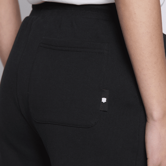 Short Colo Colo Urbano Mujer Negro Escudo Blanco - Imagen 5
