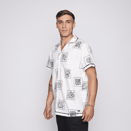 Camisa Reef Men Beige Diseños Negro - Imagen 2