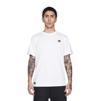 Polera Colo Colo Urbano Hombre Escudo Blanco