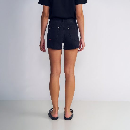 Short Mujer Recto Lavado Negro Ellus - Imagen 2