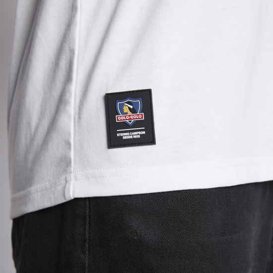 Polera Colo Colo Urbano Hombre Blanco Escudo Verano - Imagen 5