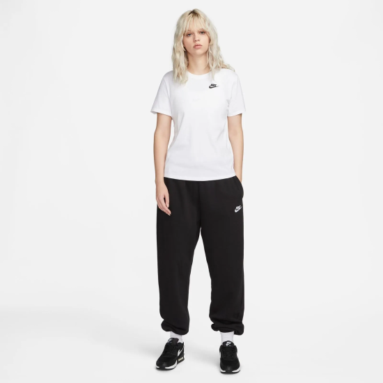 Polera Mujer Sportswear Club Essentials Nike - Imagen 3