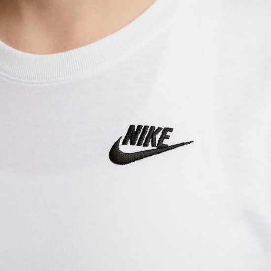 Polera Mujer Sportswear Club Essentials Nike - Imagen 5