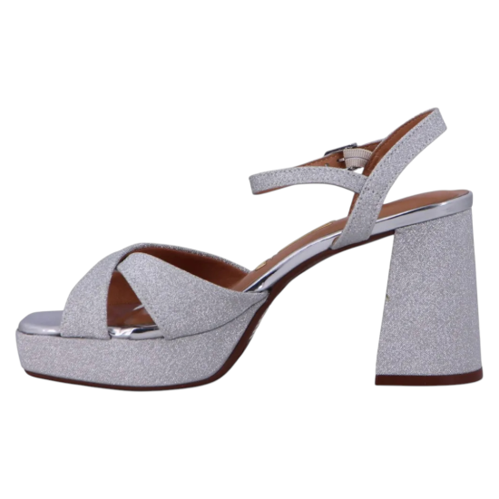 Sandalia Mujer Taco Alto Tela Shine París Metal Glamour Plata Vizzano - Imagen 3