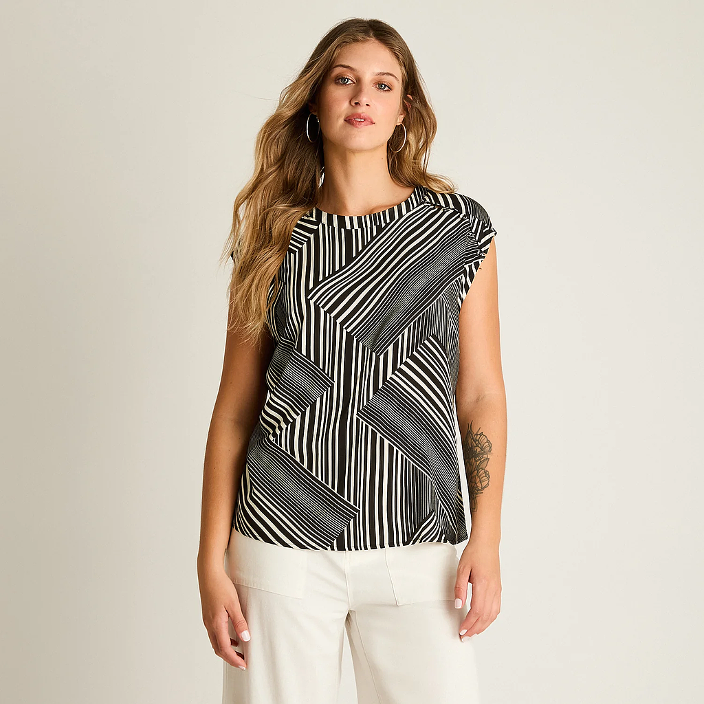 Blusa Negro Manga Corta No Elasticado Sin Forro Calce Holgado Ldp