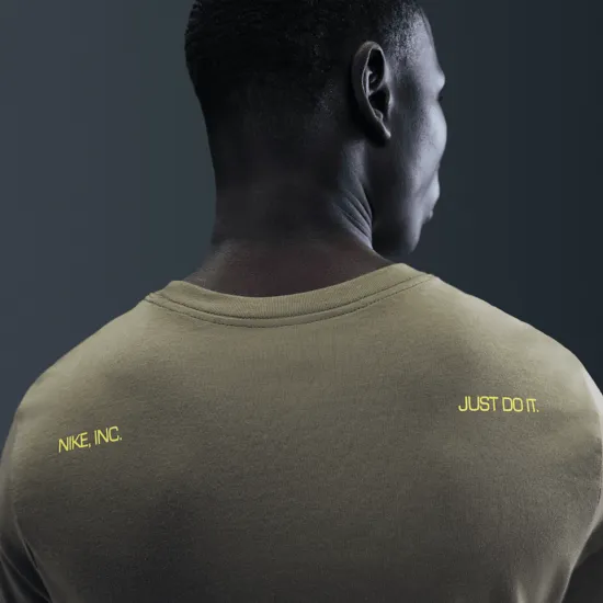 Polera Hombre U NSW Tee Oc Swoosh Sport Nike - Imagen 2