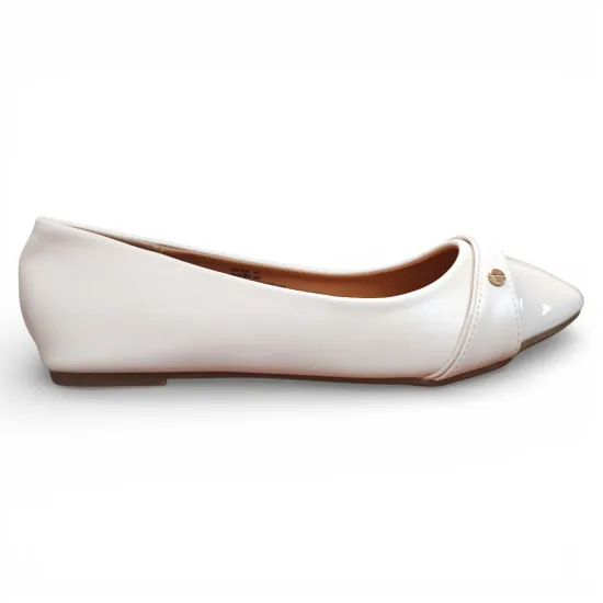 Ballerina Mujer Beige Punta Charol Detalle Frontal Bonnyfranco - Imagen 3