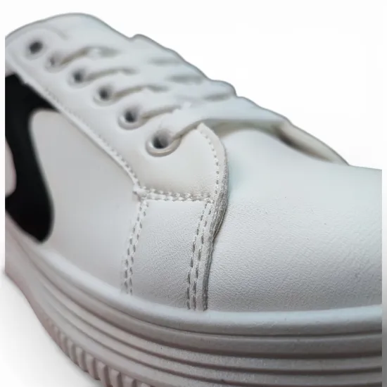 Zapatilla Mujer Blanca Plataforma Urbana Detalle Negro Everix - Imagen 6