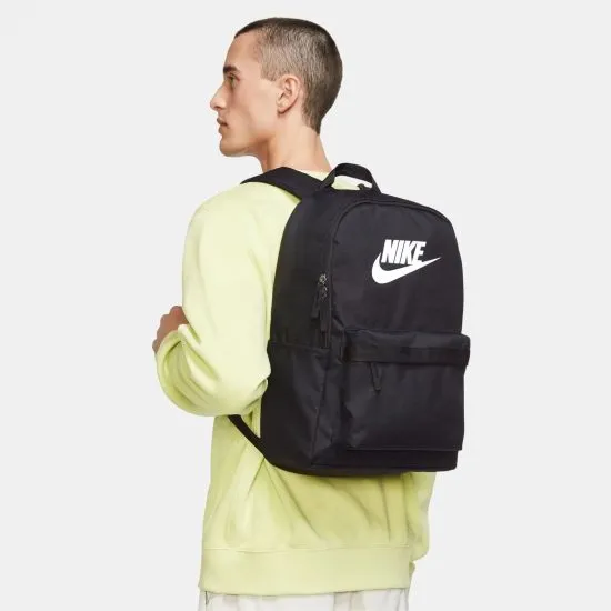Mochila Nike Heritage Negro - Imagen 5