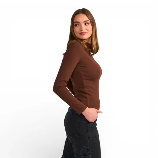 Polera Mujer Manga Larga Cuello Medio Café Il Gioco - Imagen 4