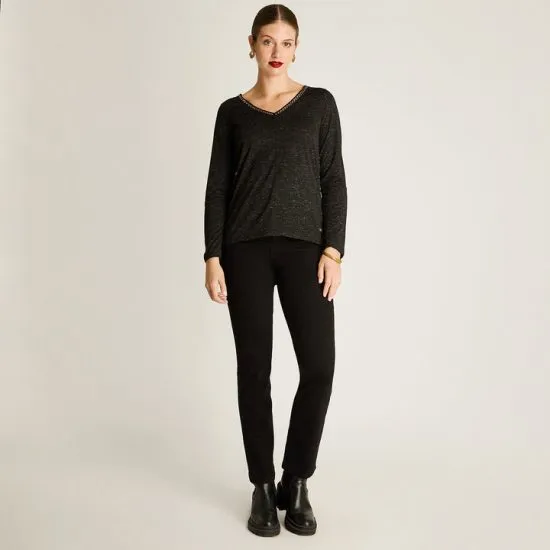 Polera Negra Manga Larga Roll Up con Cuello V Ldp - Imagen 4