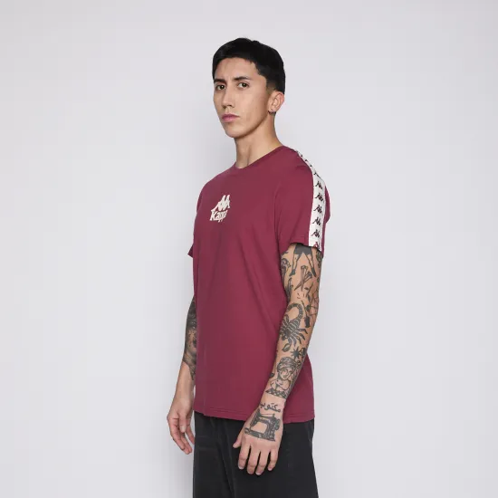 Polera Kappa Hombre Banda Burgundy Logo Front White - Imagen 4