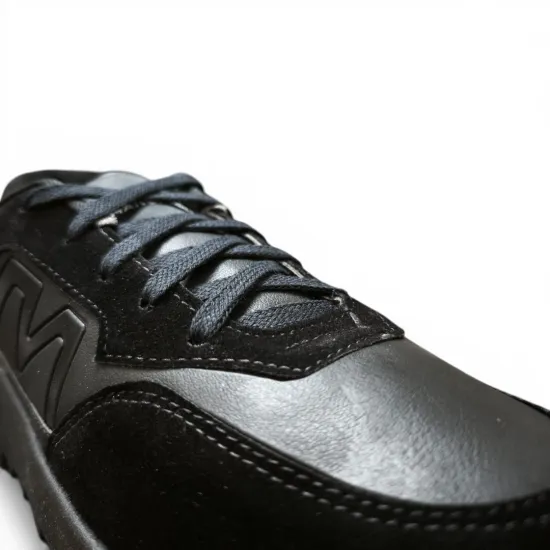 Zapatilla Urbana Hombre District 647 Negro Manchester - Imagen 7