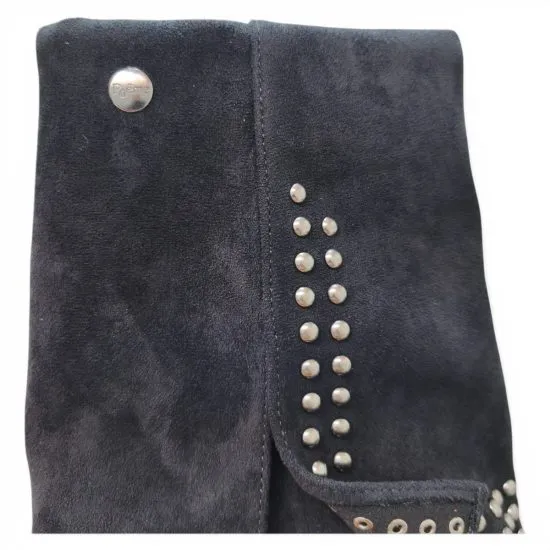 Botin Mujer Negro Tachas Microfibra Taco Medio Poeme - Imagen 5