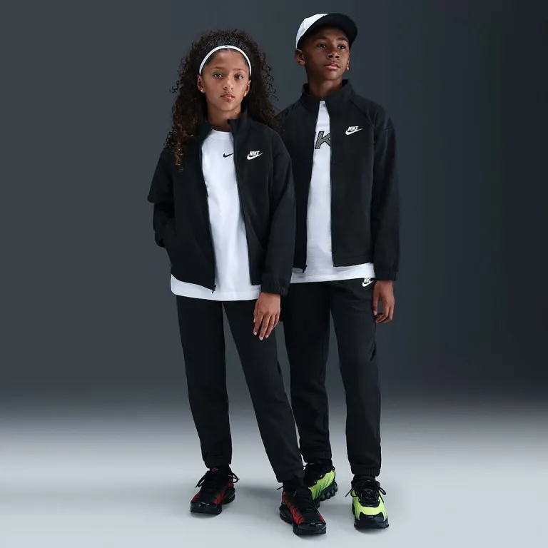 Conjunto Juvenil Tracksuit Black Nike