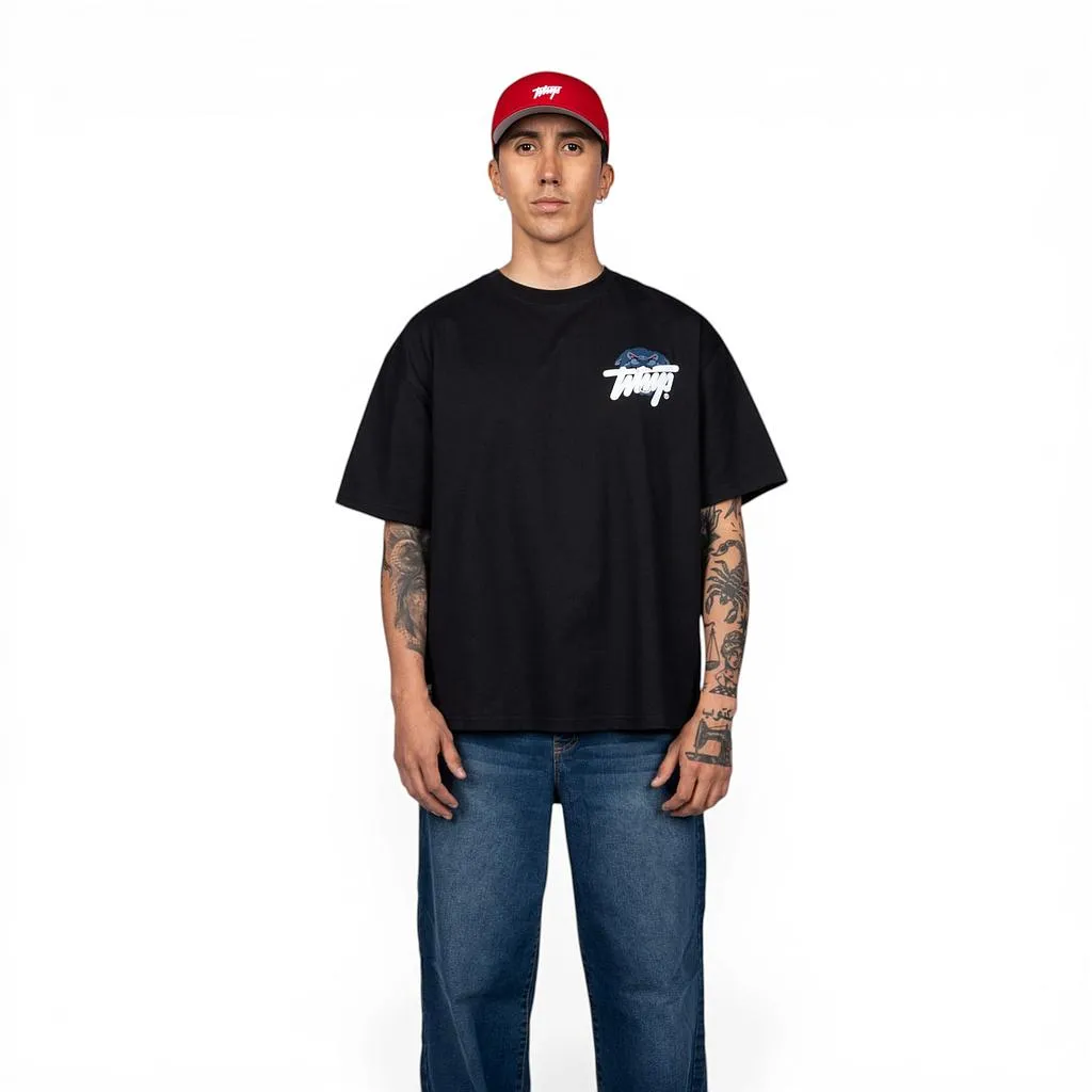 Polera Oversize Hombre Negra Estampa Pecho Whatup