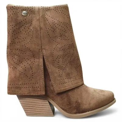 Botin Mujer Brown Microfibra Perforada Taco Medio Poeme