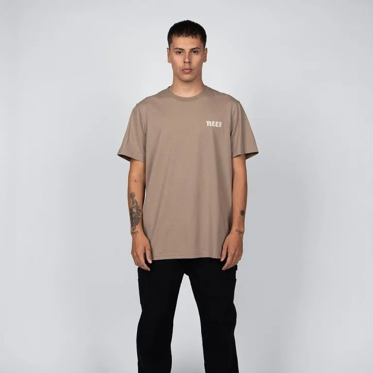 Polera Hombre Café Estampado California Reef