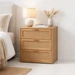 Velador Calma Rattan De Madera Clara Con Cajones Klik